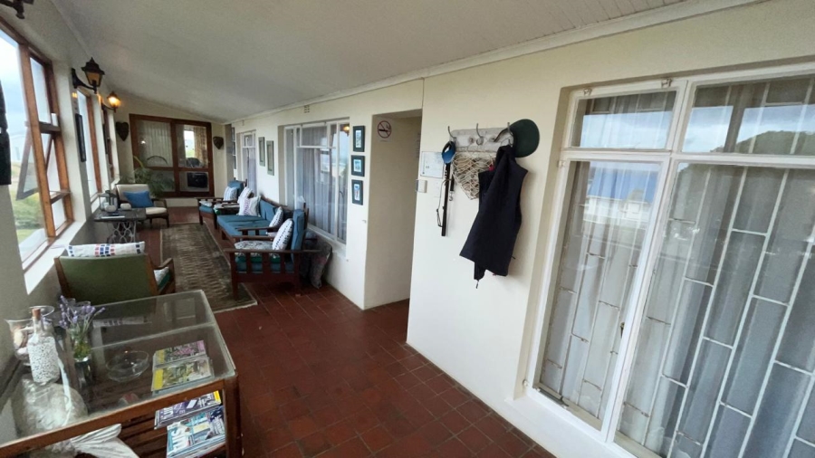 6 Bedroom Property for Sale in Oyster Bay Eastern Cape